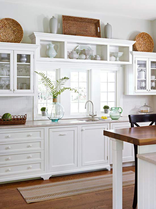 Above Kitchen Cabinet Decorative Accents
 10 Stylish Ideas for Decorating Kitchen Cabinets