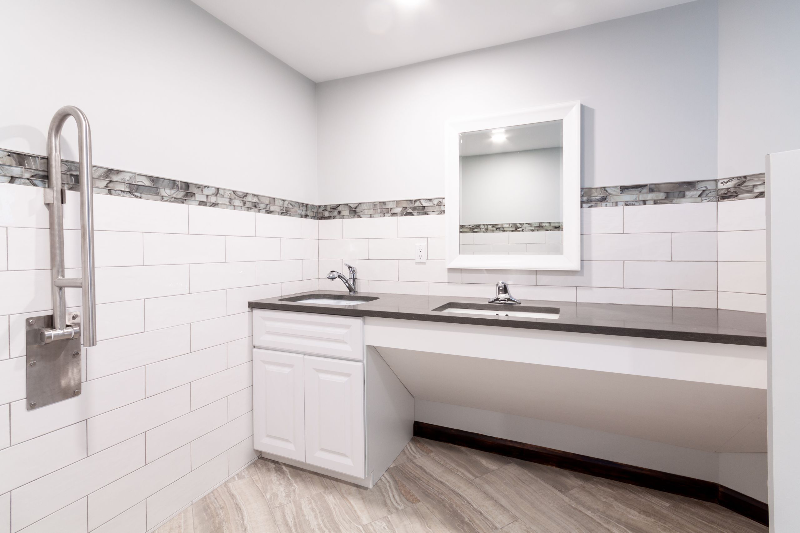 Ada Bathroom With Shower Layout
 ADA pliant Bathroom DesignWoburn Massachusetts