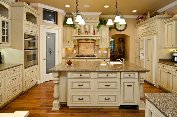 Antique White Kitchen Cabinet
 Best colors for kitchen cabinets