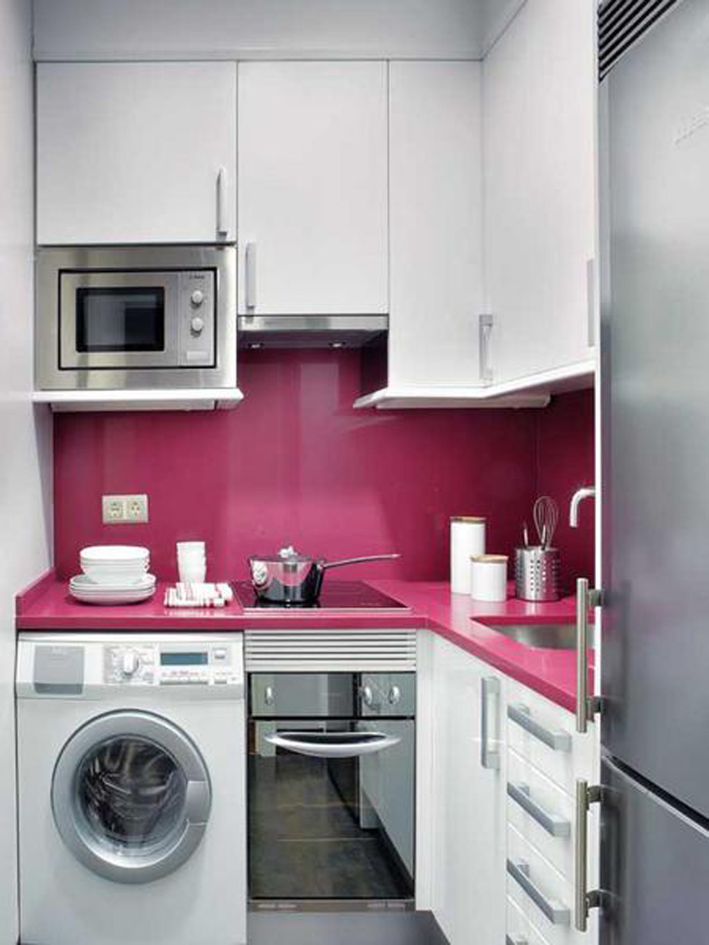 Appliances For Small Kitchen Spaces
 Space Saver Microwave for pact and Functional Kitchen