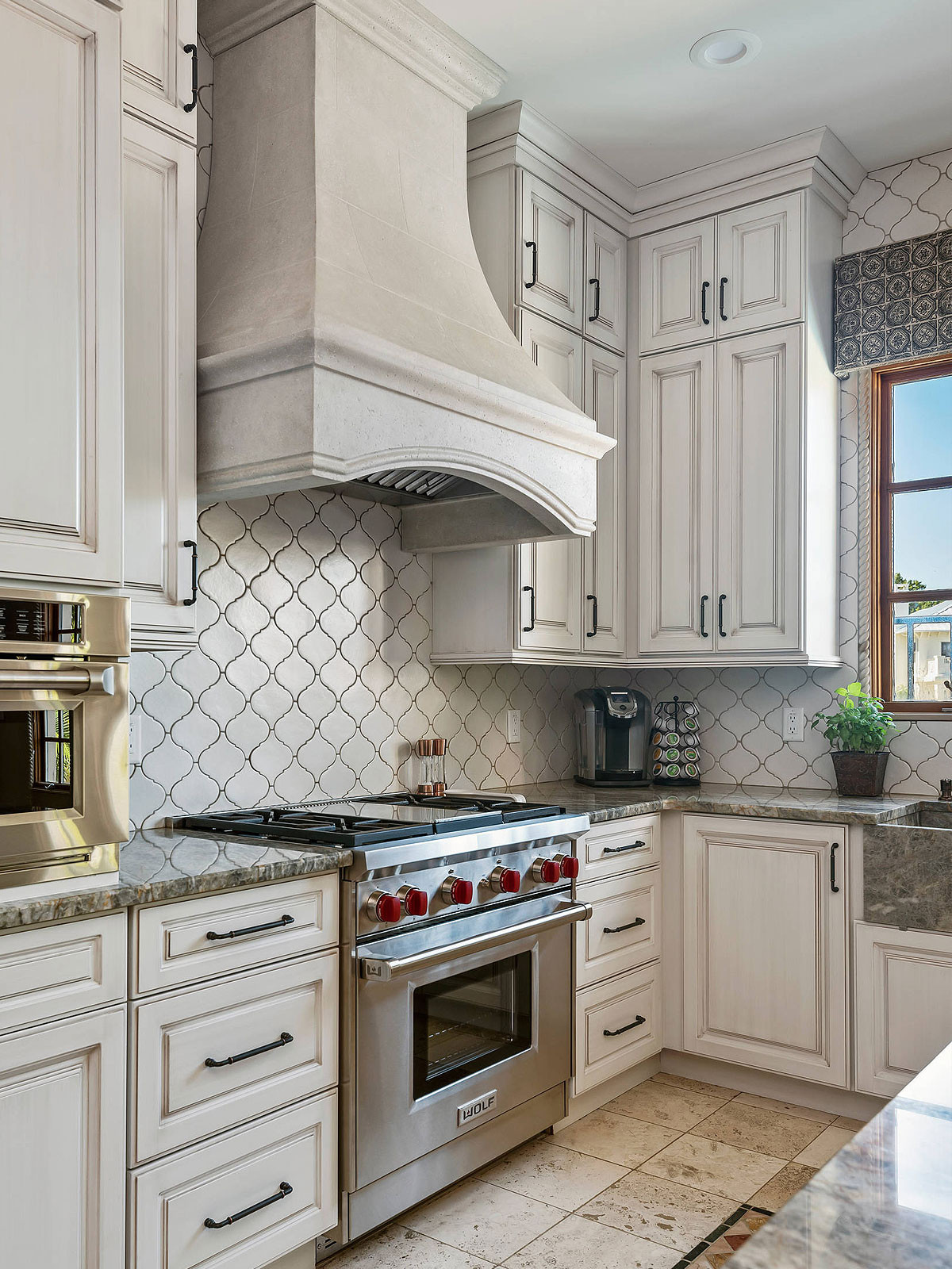 20 Elegant Arabesque Backsplash Kitchen - Home Decoration and ...
