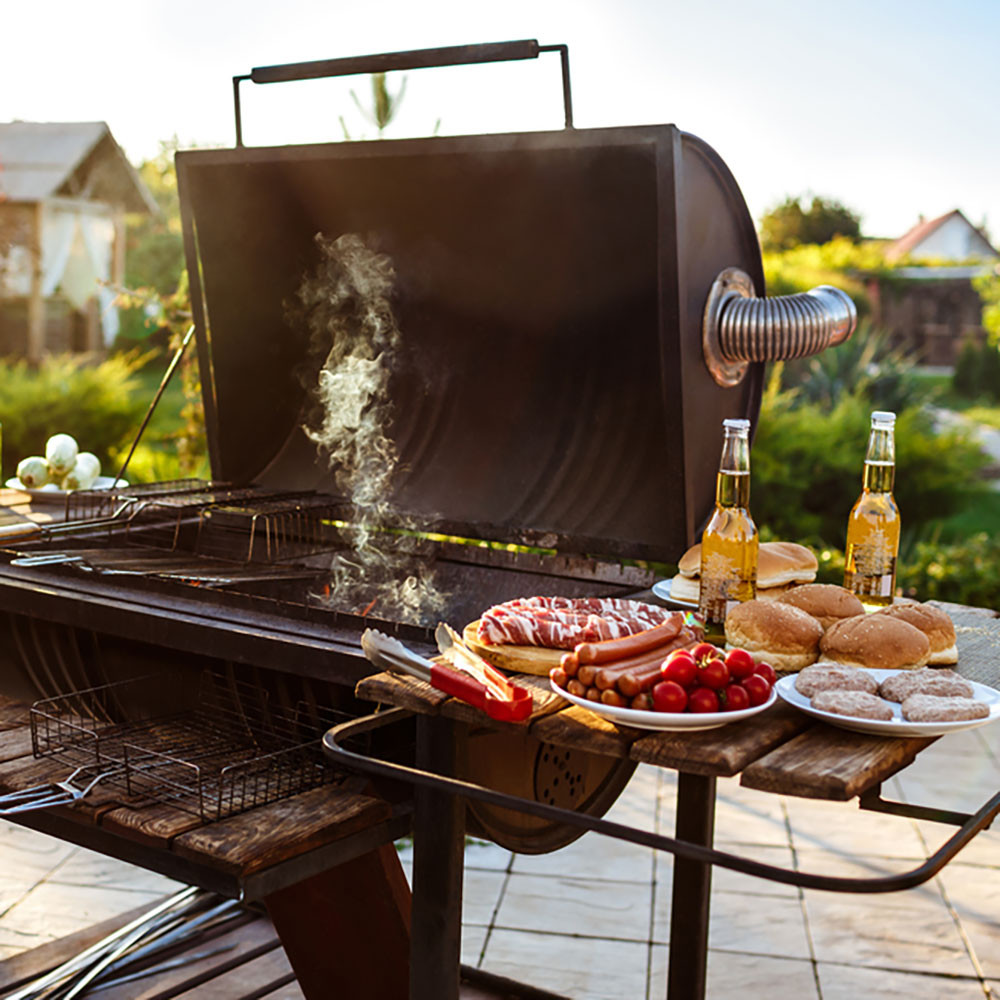 Backyard Bbq Parties
 12 Tips for Planning the Ultimate Backyard Barbecue