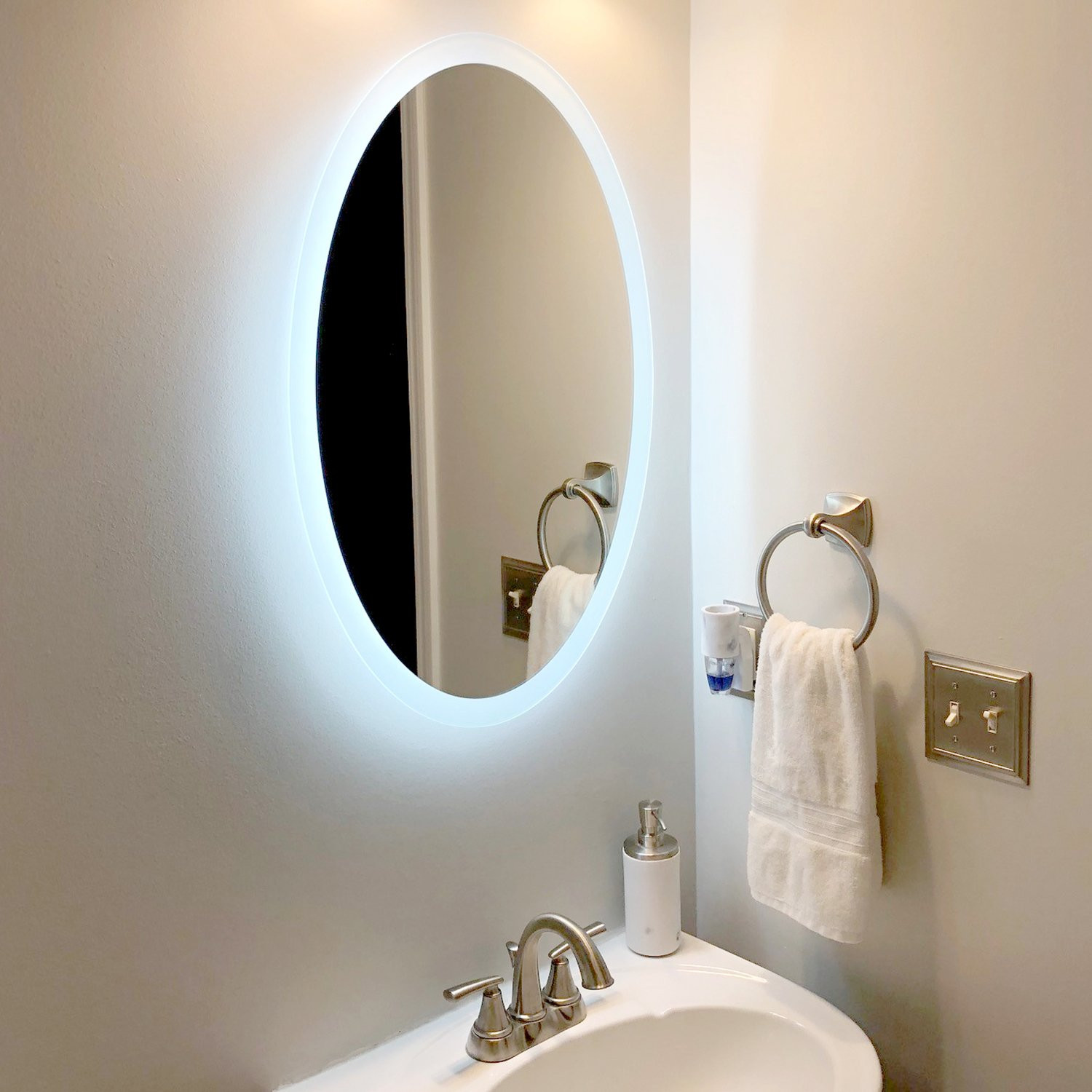 Bathroom Vanity Mirror Lights
 Side Lighted LED Bathroom Vanity Mirror 20" x 28" Oval
