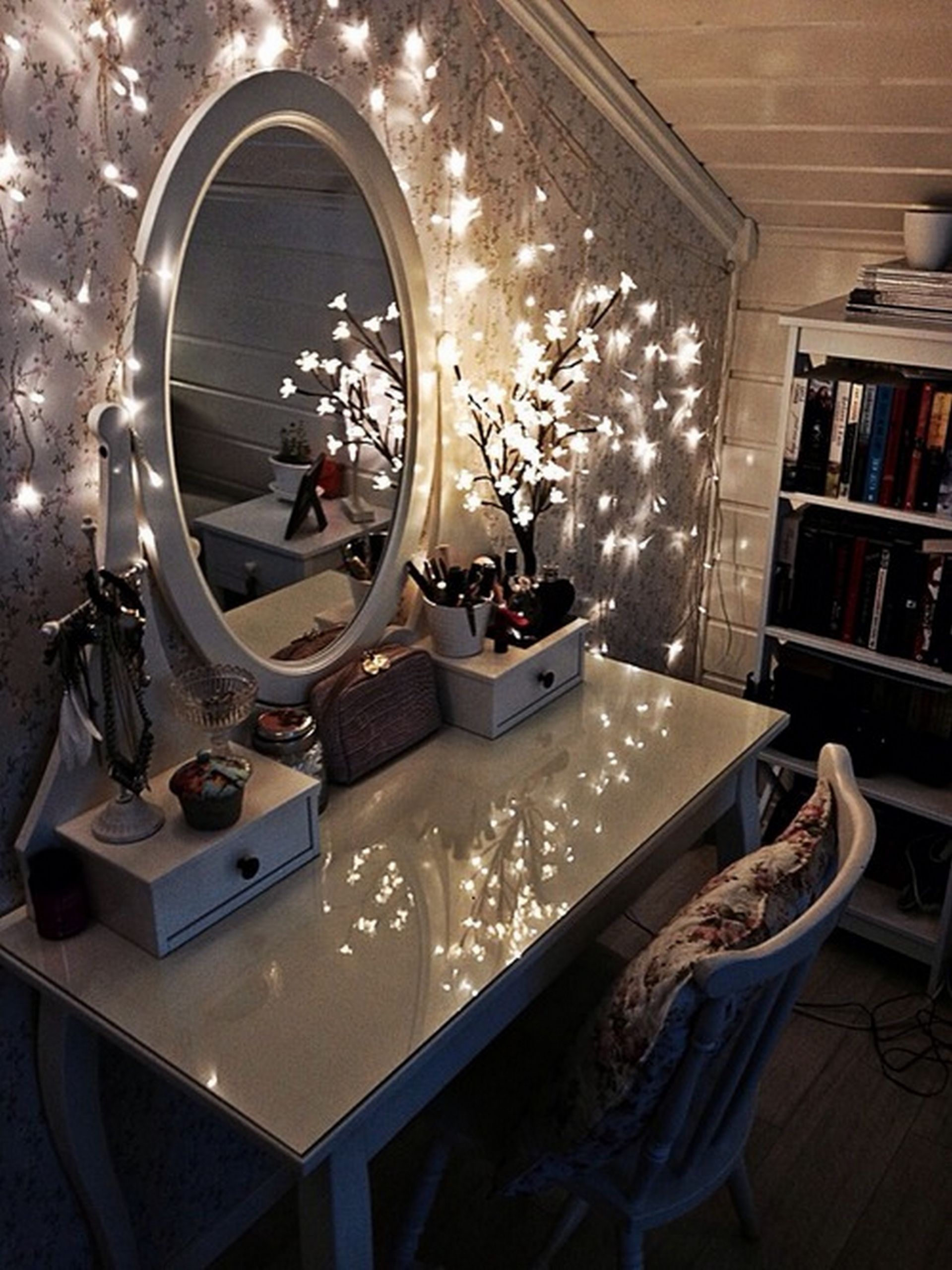 Bedroom Mirror With Lights
 General bedroom lighting ideas and tips Interior Design