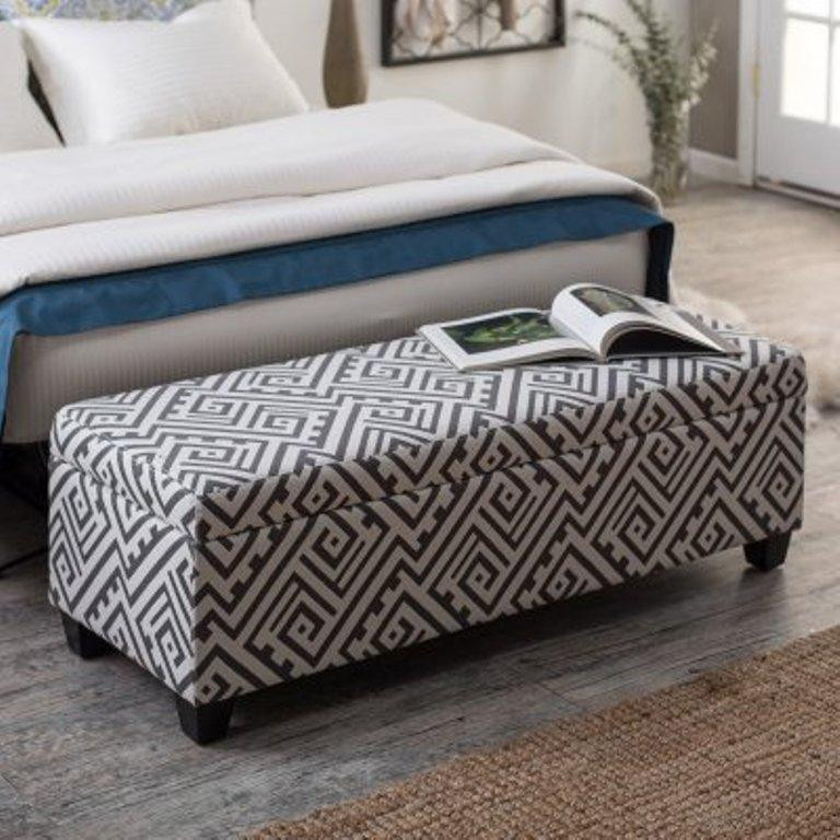 Bedroom Ottoman Storage Bench
 10 Beautiful Storage Ottoman Bench Ideas for the Bedroom