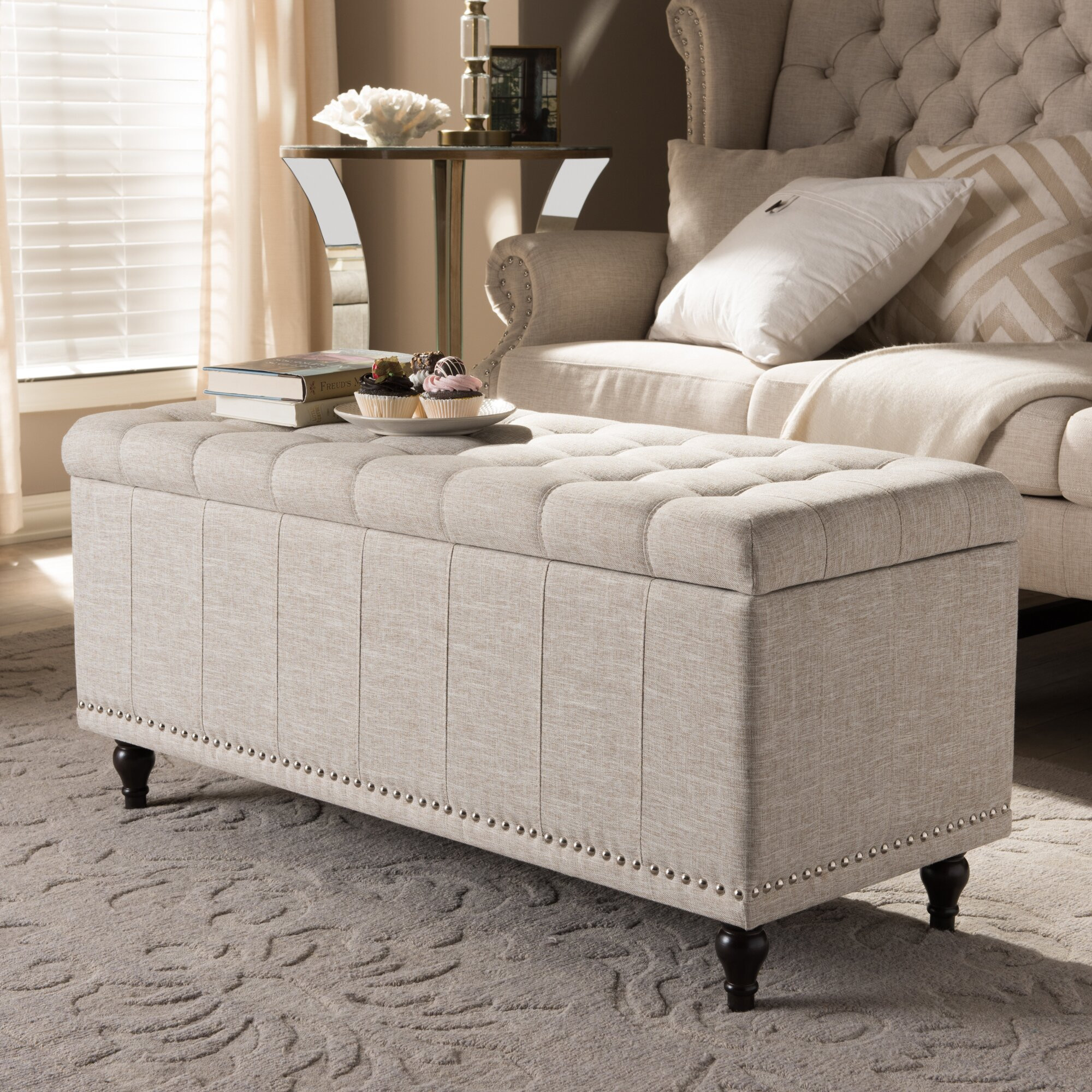 Maintaining The Elegance Of Your Bedroom Upholstered Bench