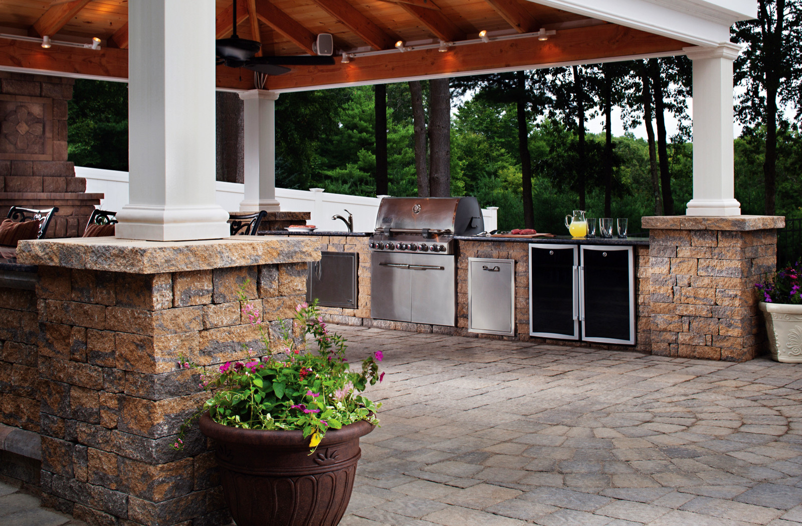 Belgard Outdoor Kitchen
 Find Out What s Cooking in the Latest Outdoor Kitchen