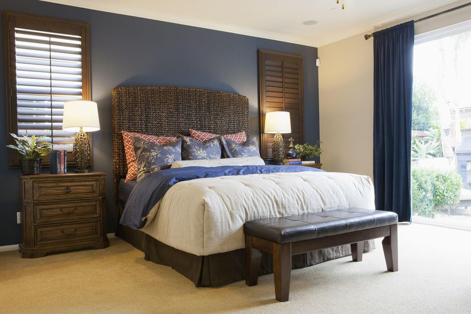 Blue Accent Wall Bedroom
 How to Choose an Accent Wall and Color in a Bedroom
