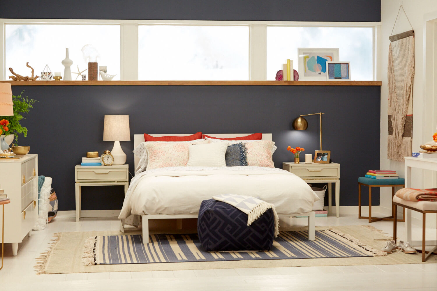 Blue Accent Wall Bedroom
 Tar Chapter 7 Navy blue Accent Wall Bedroom Makeover