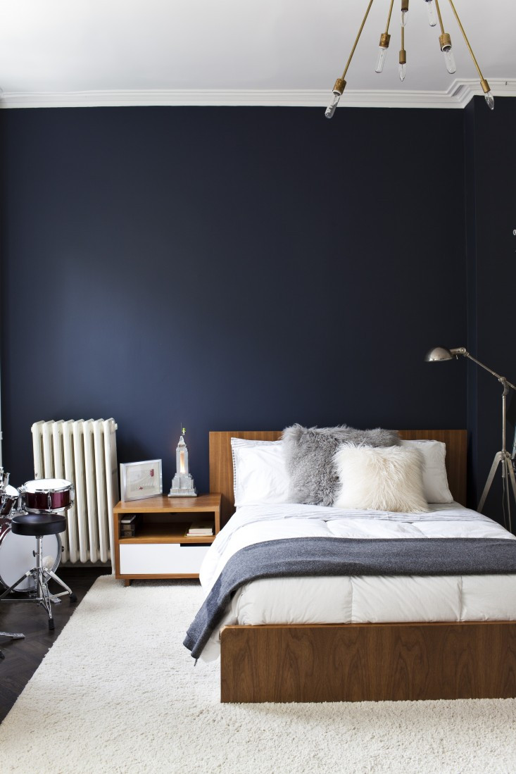 Blue Bedroom Walls
 Essential Colour Navy Blue Decorating Tips and Tricks