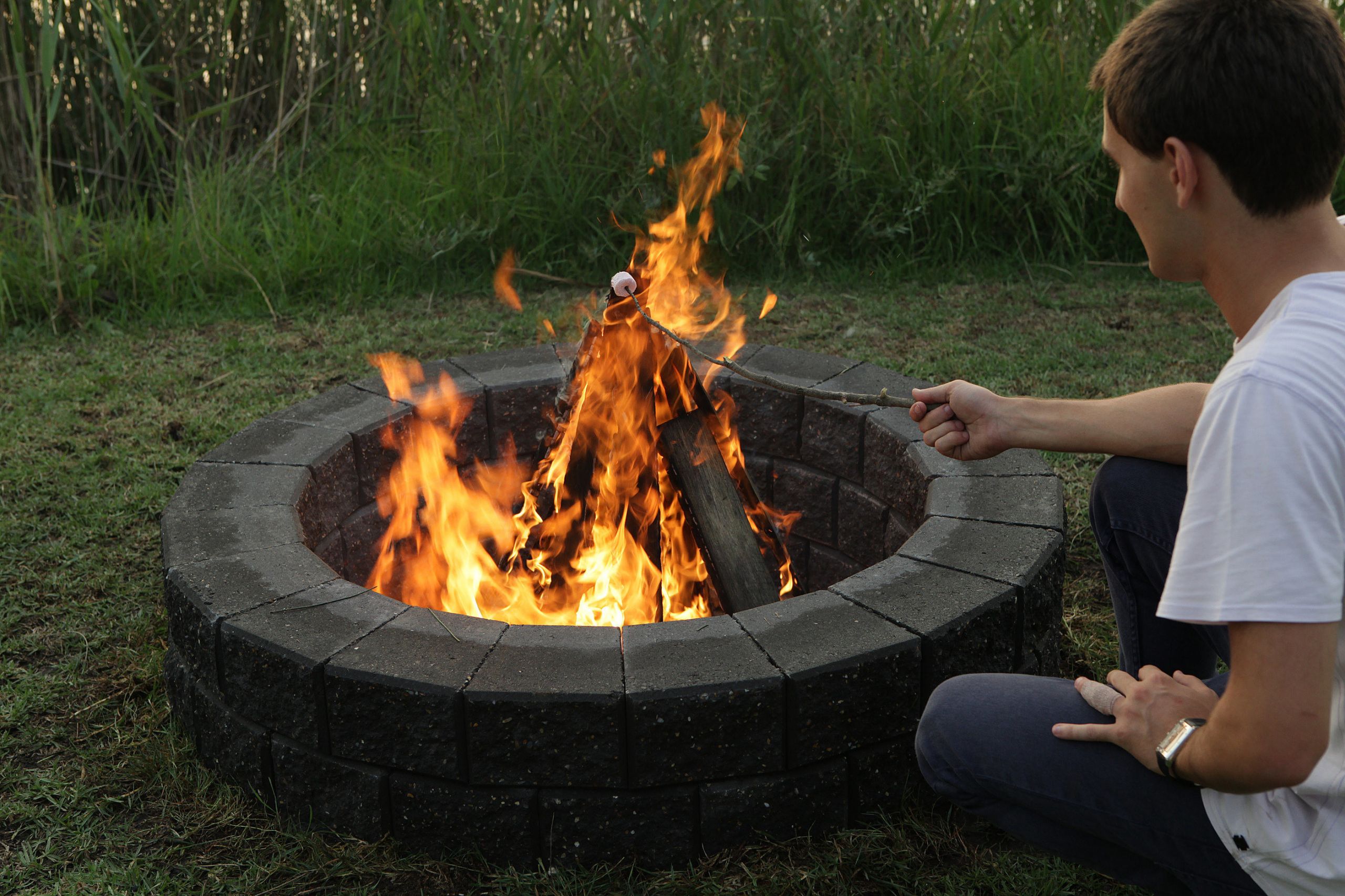 Build Your Own Outdoor Firepit
 Build your own fire pit and enjoy the backyard all year