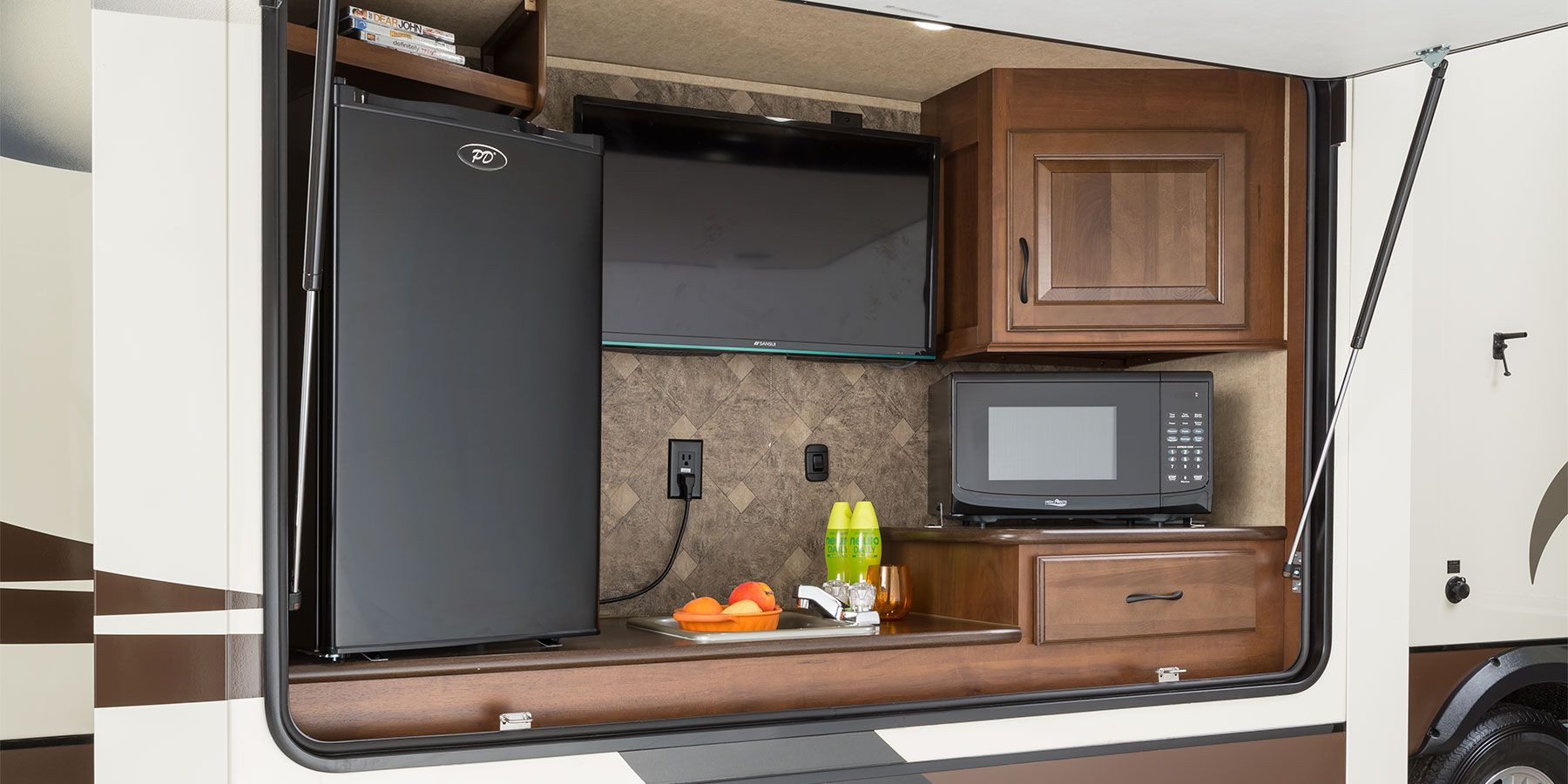 Camper With Outdoor Kitchen
 Fifth Wheel Trailers With Bunks And Outside Kitchen – Wow Blog