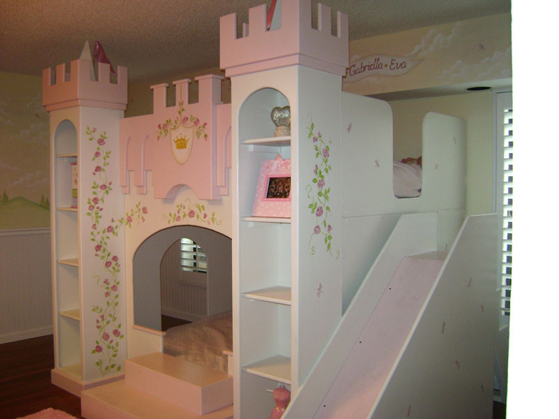 Castle Bedroom For Kids
 Children s Murals Decorating Ideas for Baby Toddler