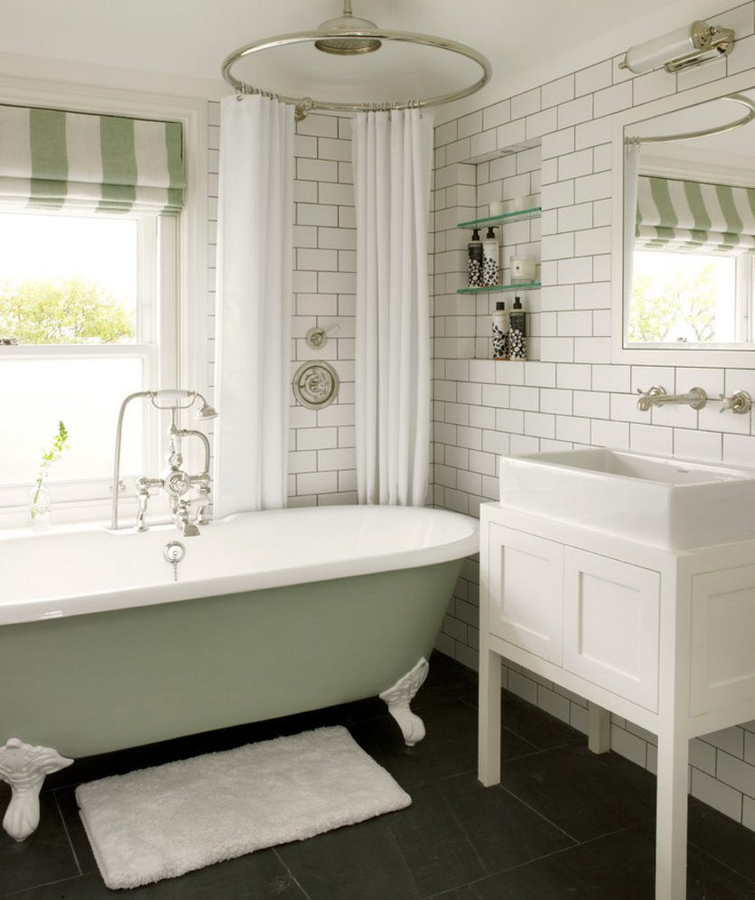 Clawfoot Tub In Small Bathroom
 The Sleek Beauty of Round Bathtubs