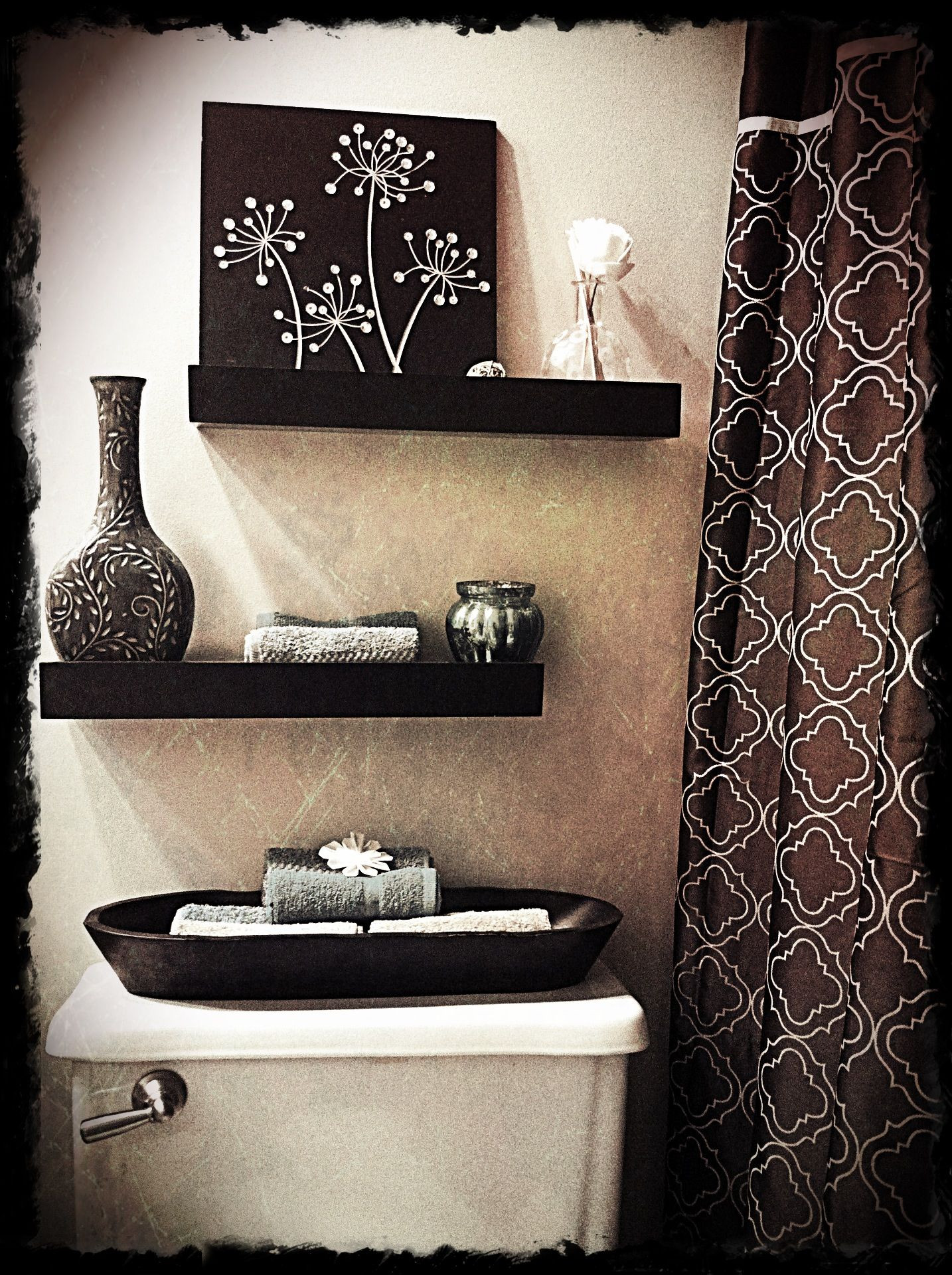 Decorative Bathroom Shelves
 20 Practical And Decorative Bathroom Ideas