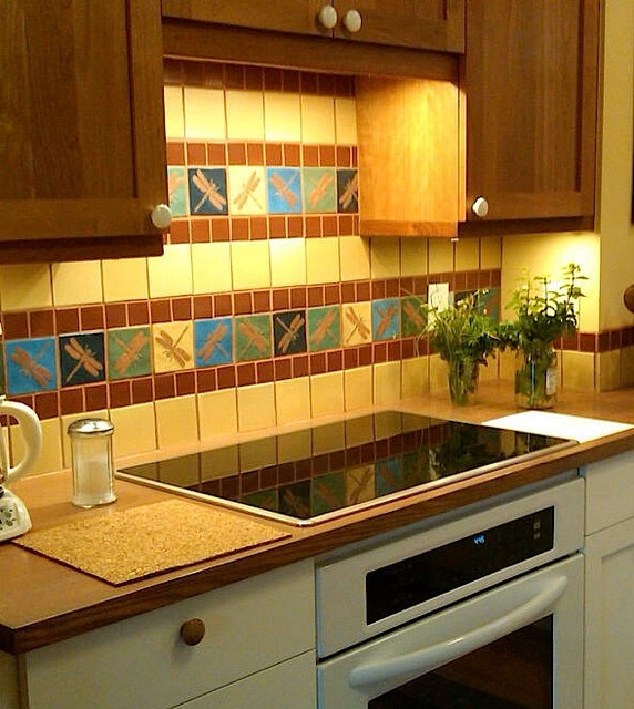 Decorative Wall Tiles Kitchen Backsplash
 Decorative Tiles & Backsplashes Traditional Kitchen