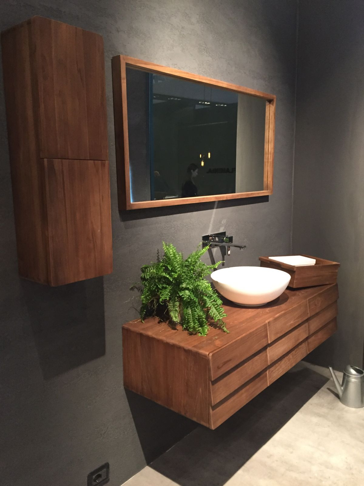Designer Bathroom Vanities
 Stylish Ways To Decorate With Modern Bathroom Vanities