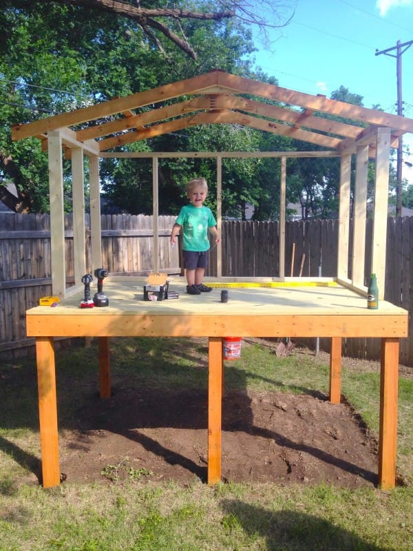 Diy Backyard Fort
 He Laid Out 4 Wooden Boards In The Backyard What He Built