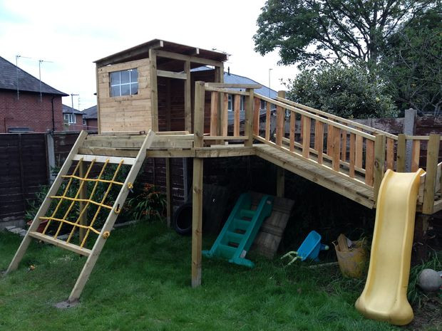 Diy Backyard Fort
 31 Free DIY Playhouse Plans to Build for Your Kids Secret