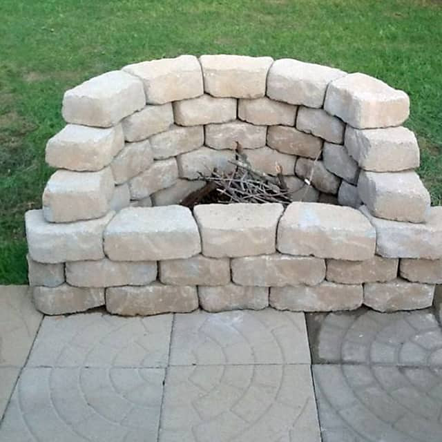 Fire Pit Stone
 How to Be Creative with Stone Fire Pit Designs Backyard