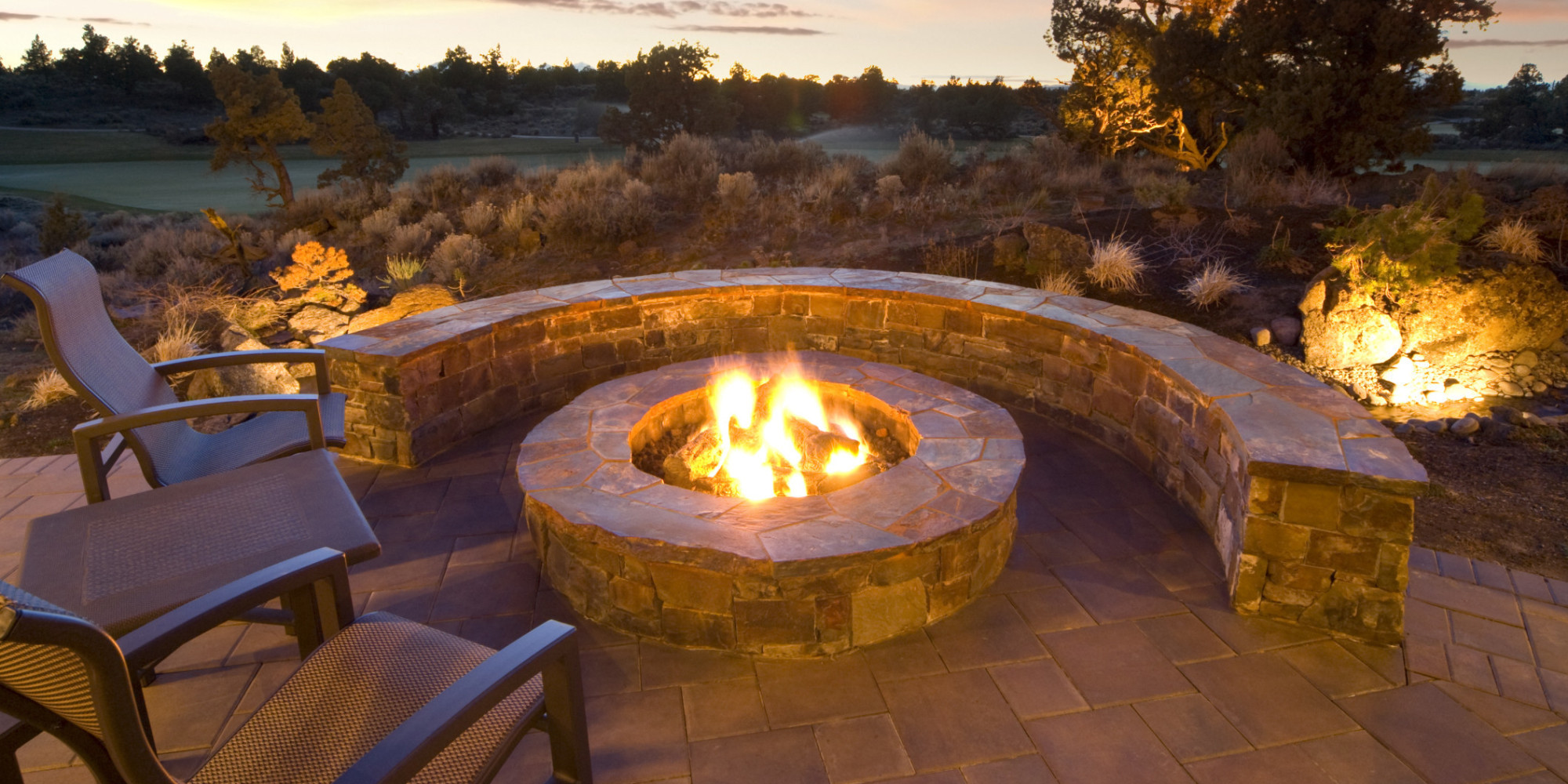 Firepit In Backyard
 9 Ideas That ll Convince You to Add a Fire Pit to Your