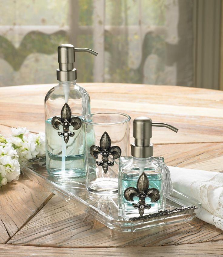 Fleur De Lis Bathroom Decor
 32 Best images about Silver vanity brush sets on Pinterest