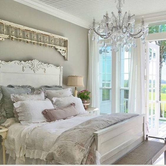 French Bedroom Decor
 5 Easy French Country Bedroom Ideas