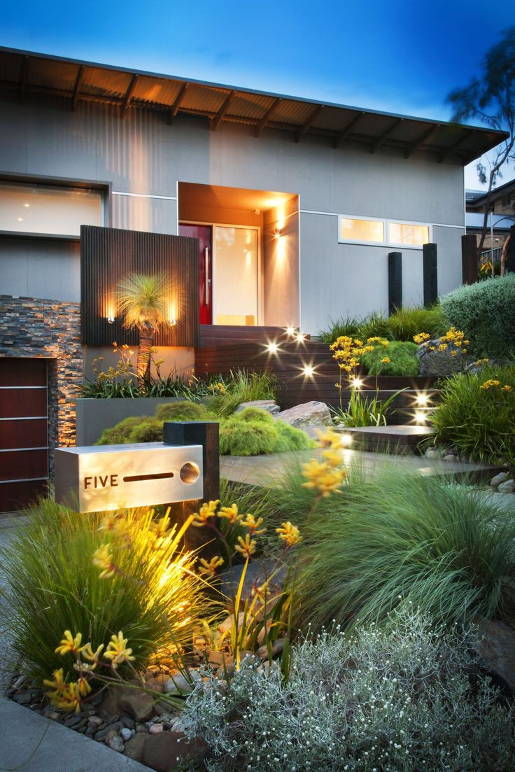 Front Yard Landscape Design Ideas
 50 Modern Front Yard Designs and Ideas — RenoGuide