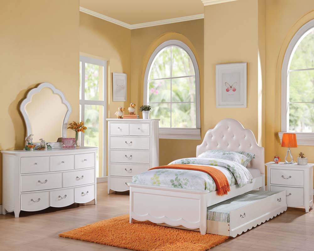 Girl Bedroom Furniture
 Girl s White Bedroom Set Cecilie in Acme Furniture AC SET