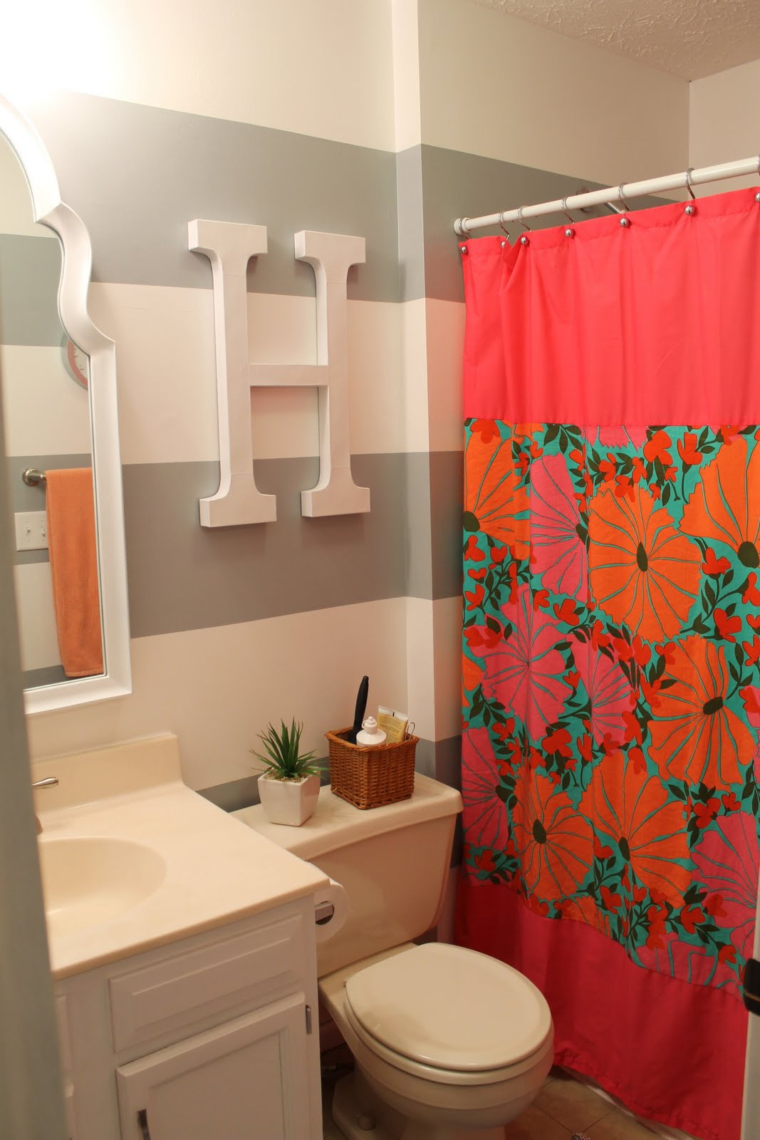 Girls Bathroom Decor
 Hems and Haws Coral Painting