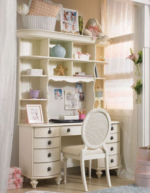 Girls Bedroom Set With Desk
 Cute and Casual Vintage White Girl Bedroom Set and