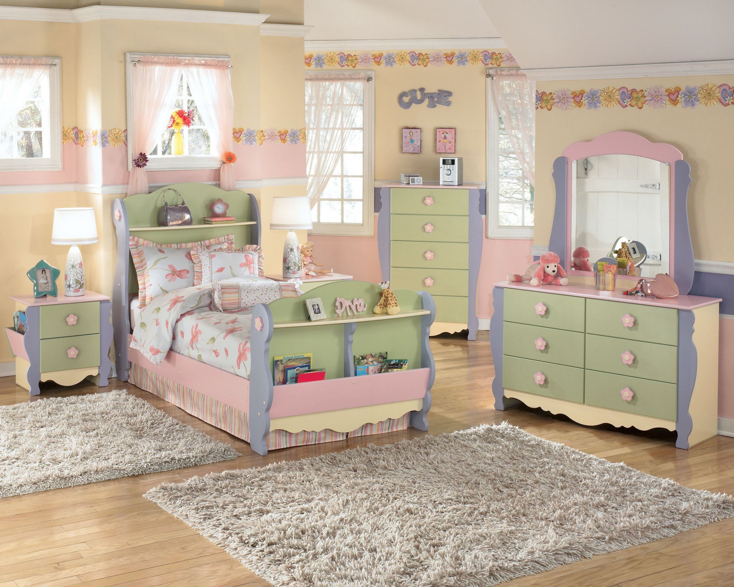 Girls Bedroom Sets Twin
 Kids Furniture Signature Design by Ashley Doll House 4