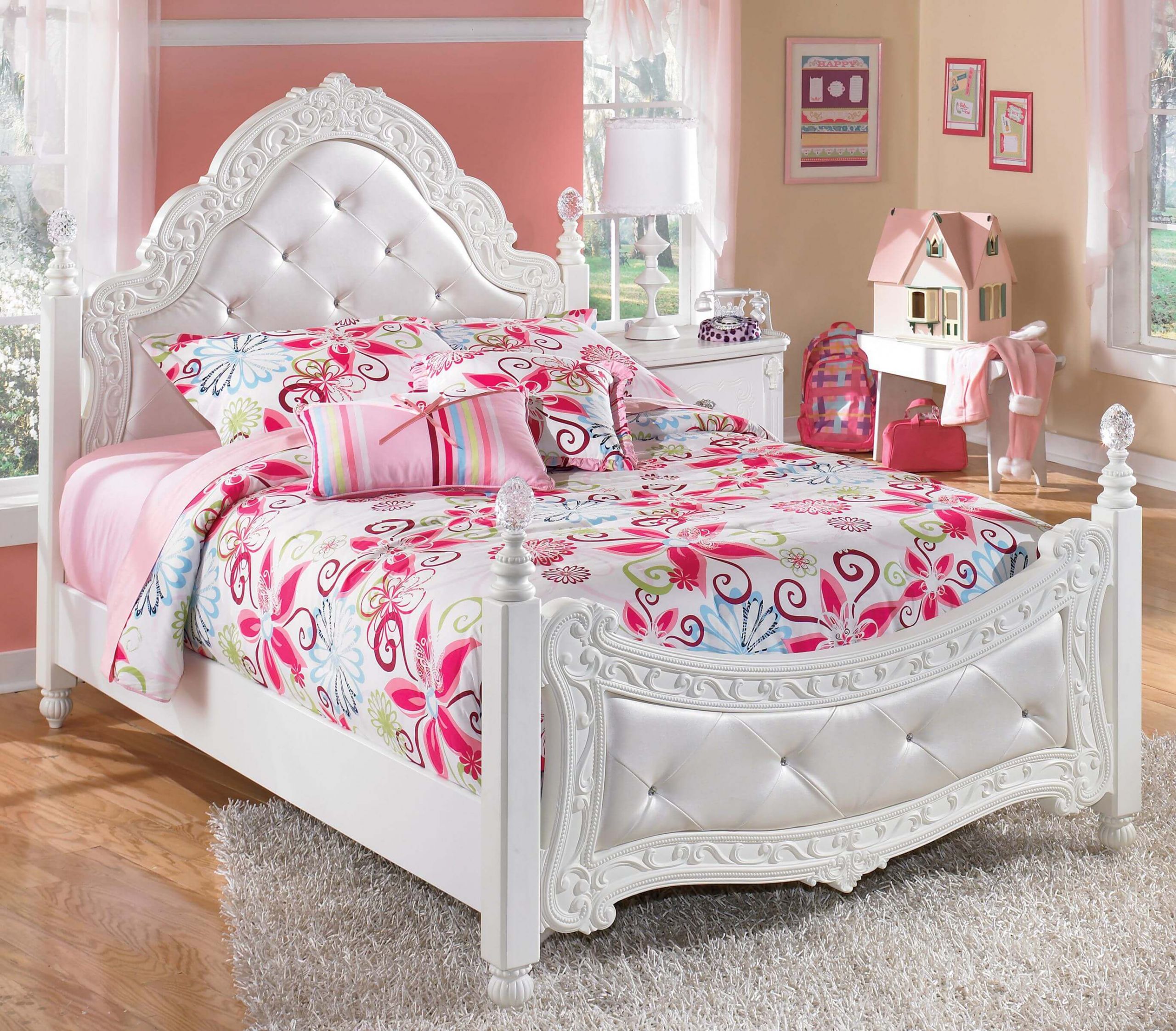 Girls White Bedroom Furniture Set
 white bedroom set for girl in girls bedroom sets 20