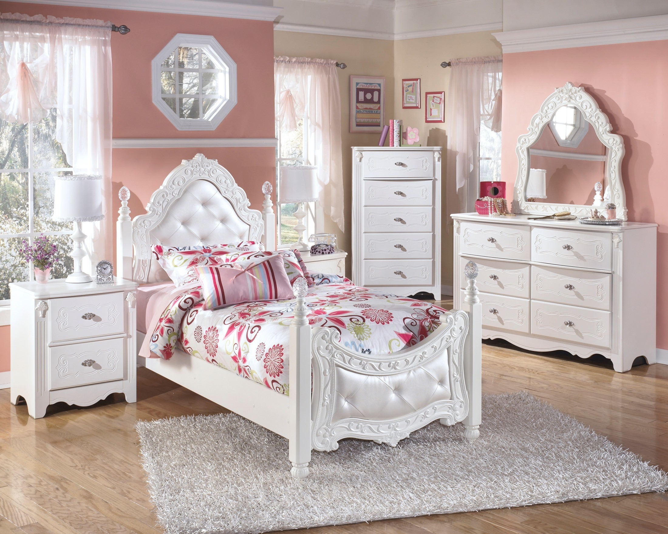 Girls White Bedroom Furniture Set
 Exquisite Poster Bedroom Set from Ashley ASL B188 71 82N