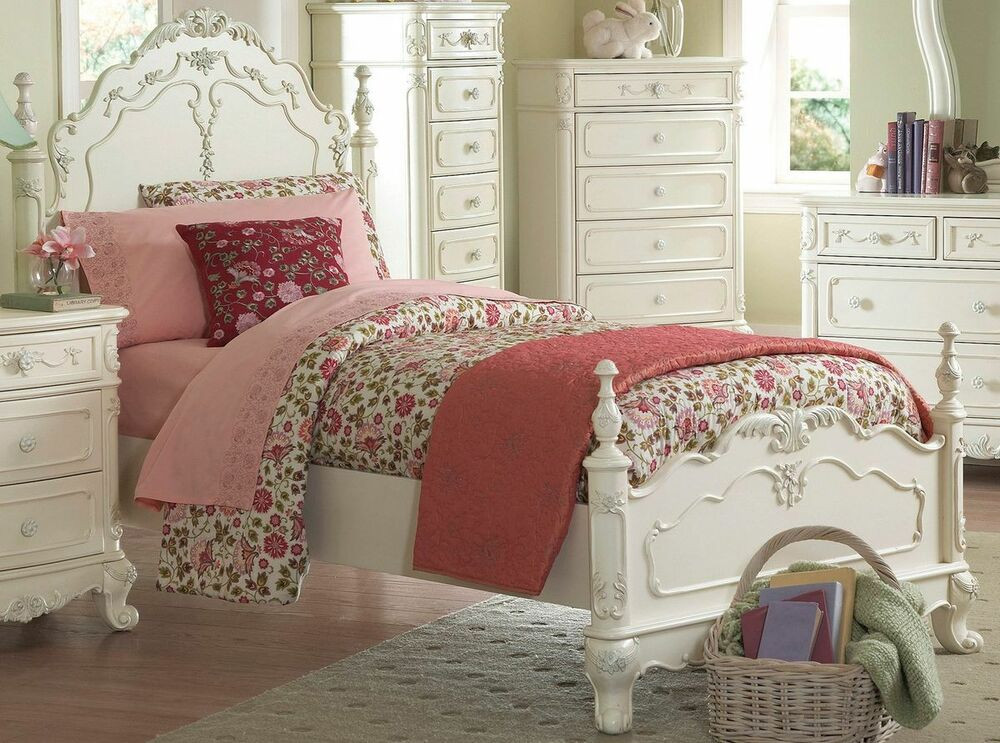 Girls White Bedroom Furniture Set
 DREAMY ANTIQUE WHITE TWIN YOUTH GIRL S BED BEDROOM