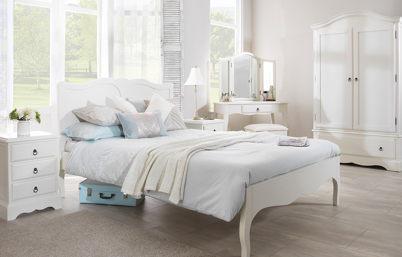 Girls White Bedroom Furniture Set
 TOP 15 Antique white bedroom furniture for girls 2017