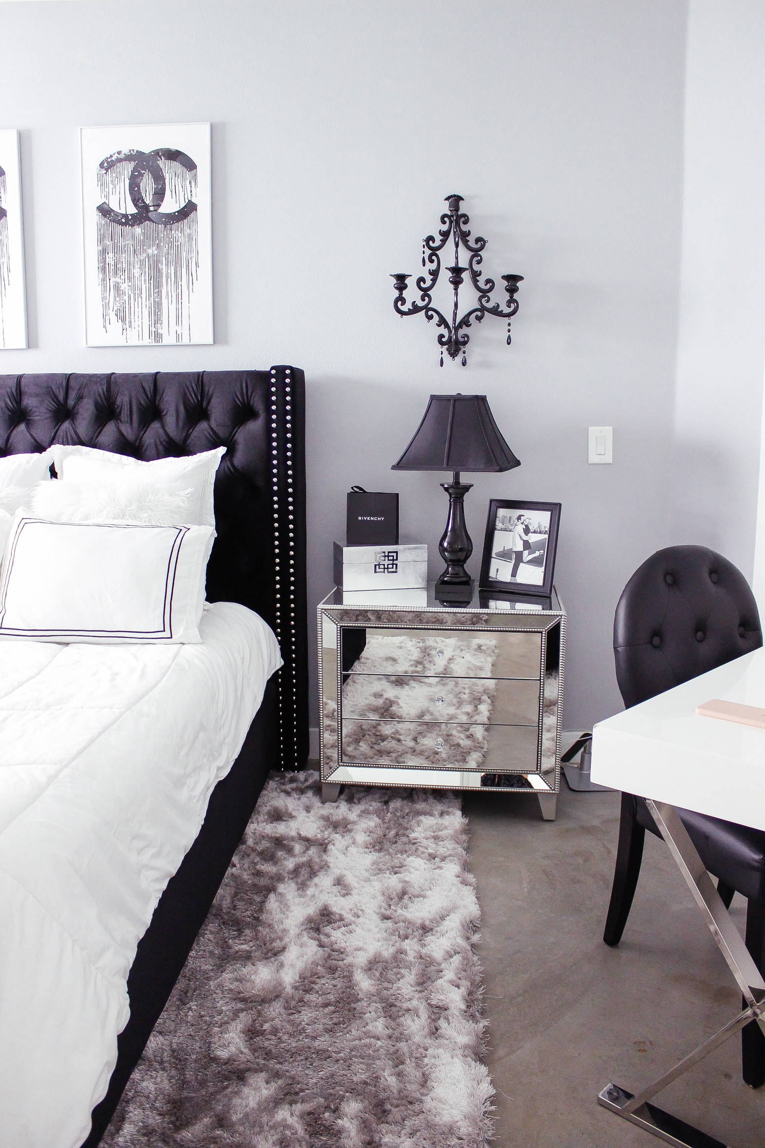 Glam Bedroom Decor
 Black & White Bedroom Decor Reveal