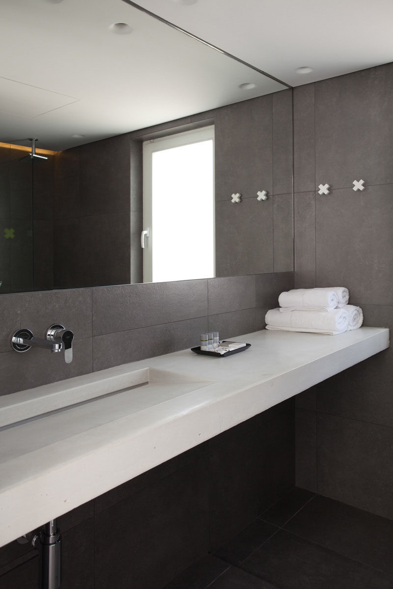 Grey Bathroom Mirror
 Bathroom Mirror Ideas Fill The Whole Wall