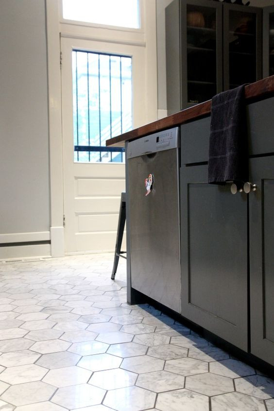 Hexagon Kitchen Floor Tiles
 30 Practical And Cool Looking Kitchen Flooring Ideas