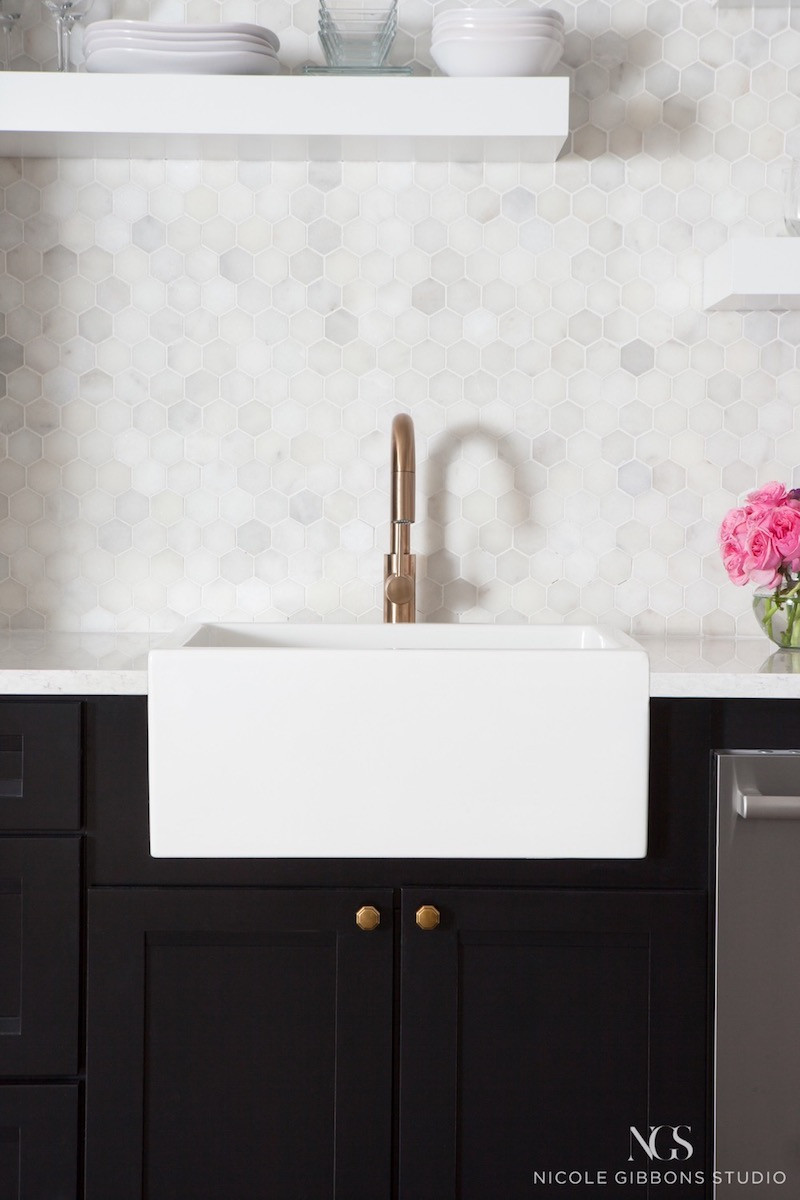 Hexagon Kitchen Tiles
 14 White Marble Kitchen Backsplash Ideas You ll Love