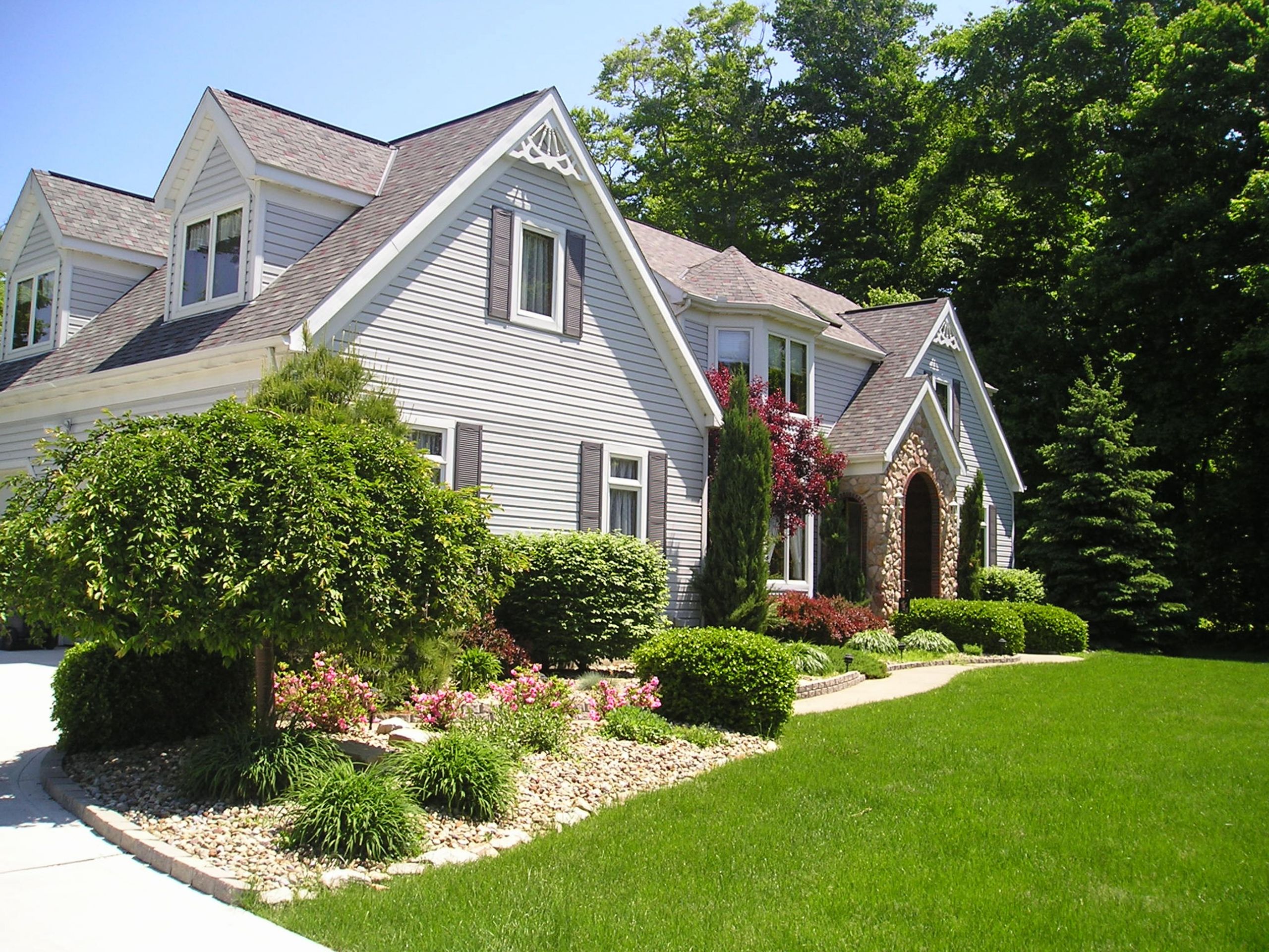 Home Landscape Design
 10 Awesome Ways to Improve Your Curb Appeal