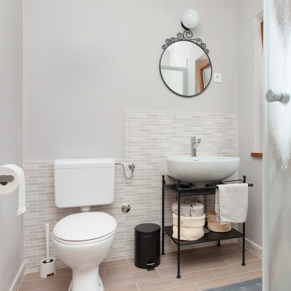 Images Of Small Bathroom
 10 Small Bathroom Ideas That Make a Big Impact