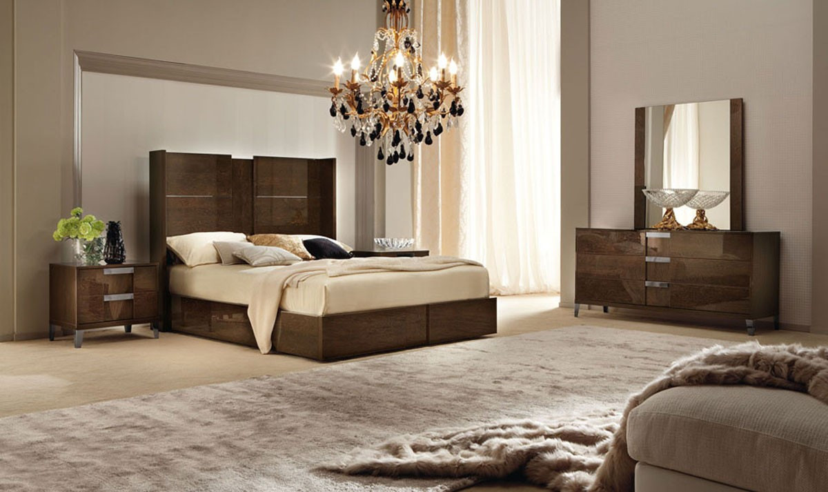 Italian Modern Bedroom Furniture
 ALF Soprano Italian Modern Bedroom Set With Storage Drawer
