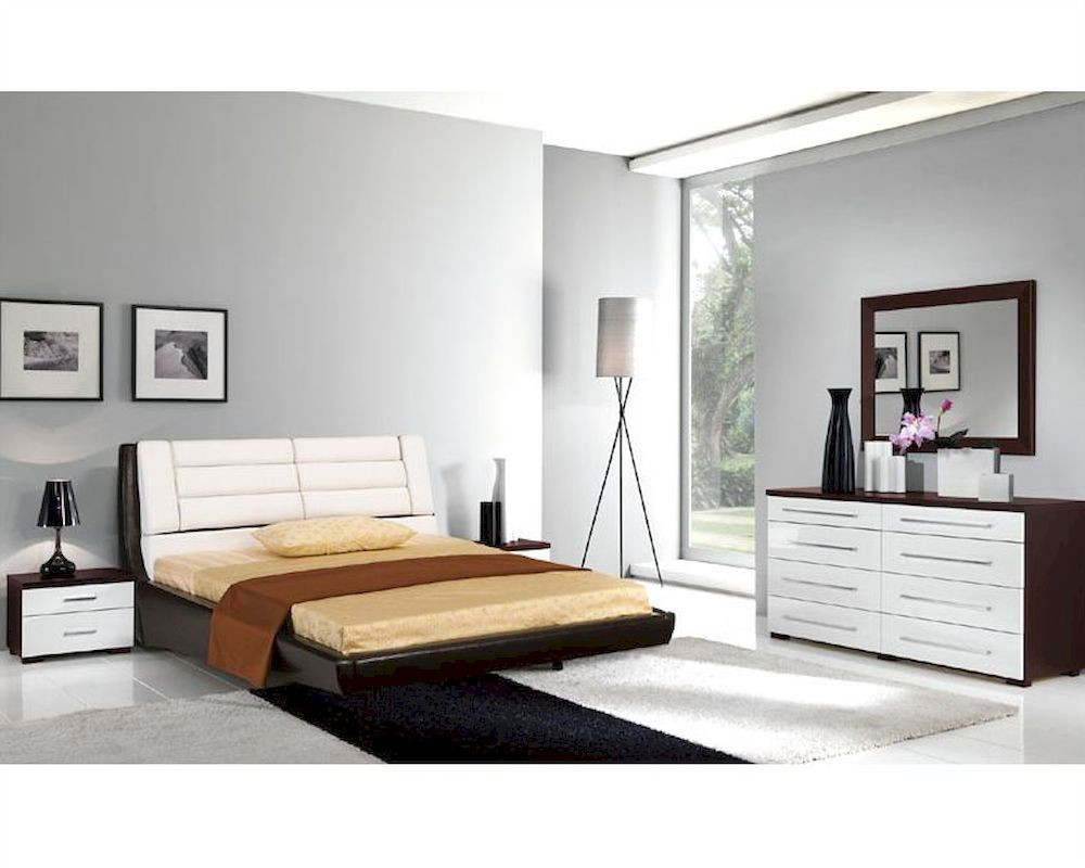 Italian Modern Bedroom Furniture
 Italian Bedroom Set Modern Style 33B231