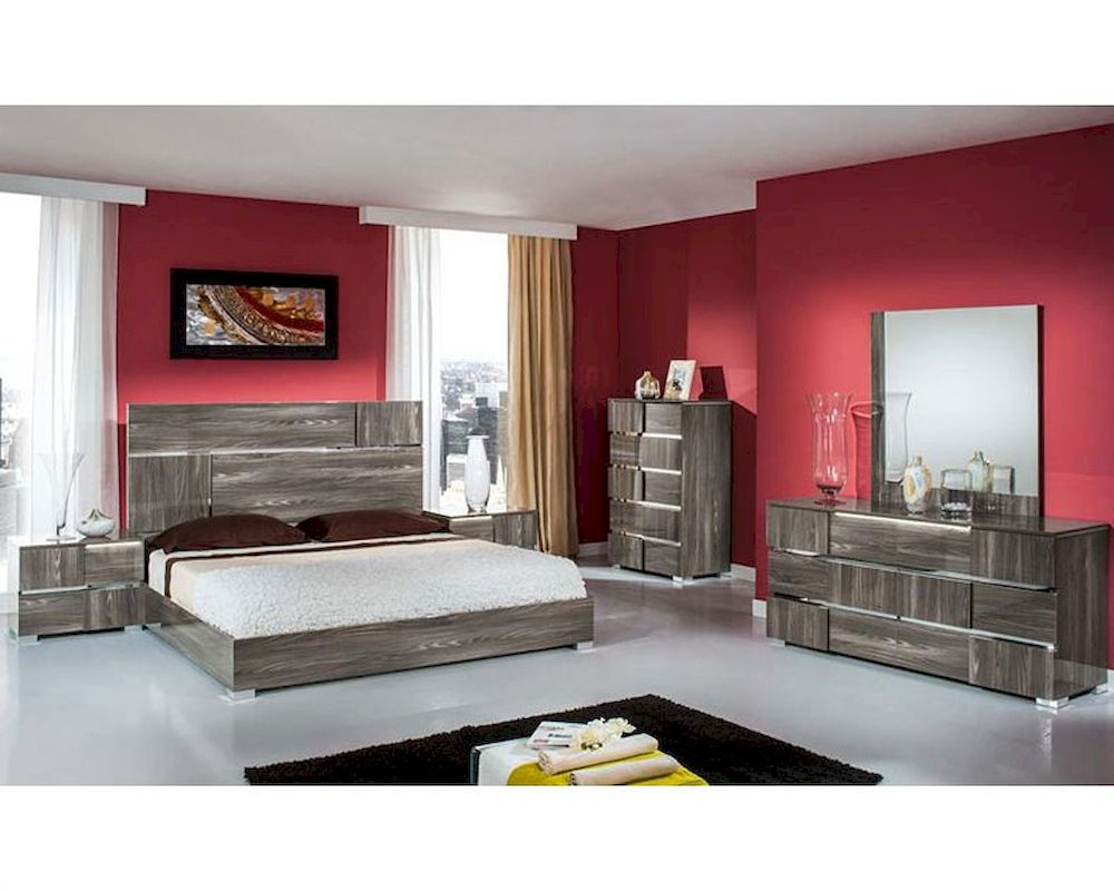 Italian Modern Bedroom Furniture
 Contemporary Italian Bedroom Set in Grey Lacquer 44B108SET