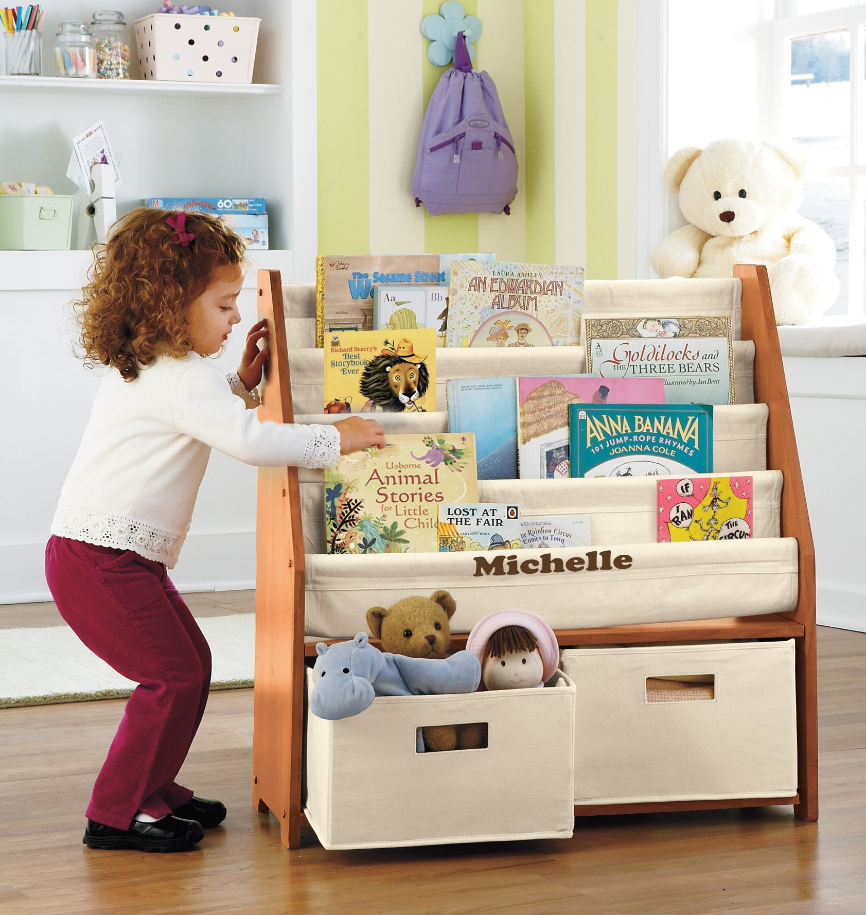 Kids Book Storage
 Giveaway e Step Ahead $100 Gift Certificate