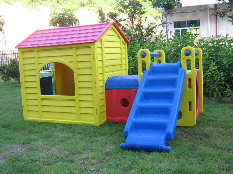 Kids Outdoor Plastic Playhouse
 plastic playhouse playground toys outdoor toys View