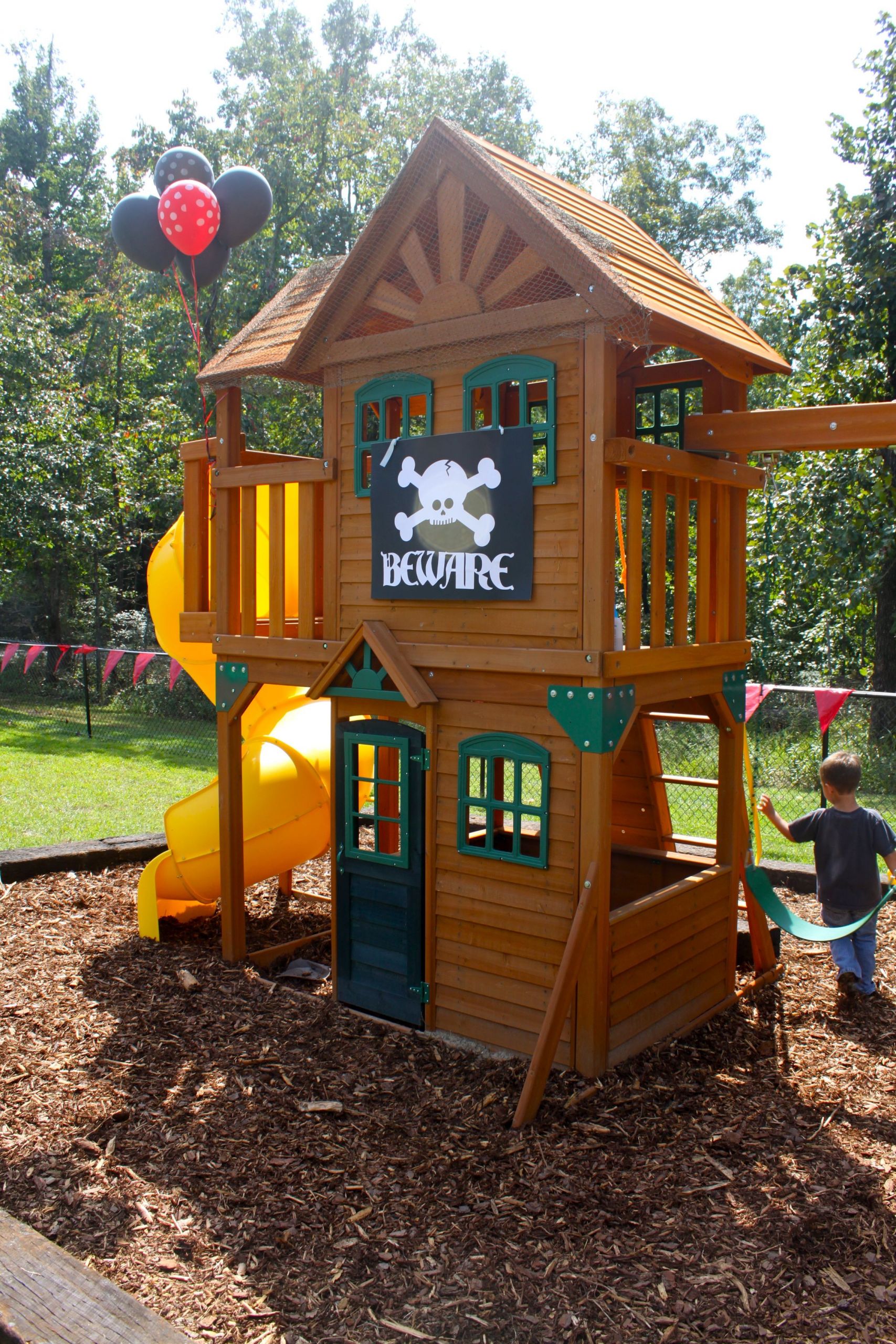 Kids Outdoor Playsets
 Decorate our outdoor playset