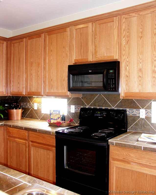 Kitchen Backsplash With Oak Cabinets
 of Kitchens Traditional Light Wood Kitchen
