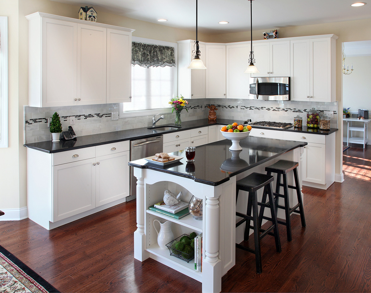 Kitchen Counter Cabinet
 Kitchen Remodels With White Cabinets